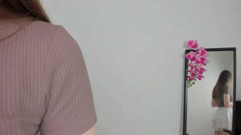 lilly_colins @ stripchat on 20241206