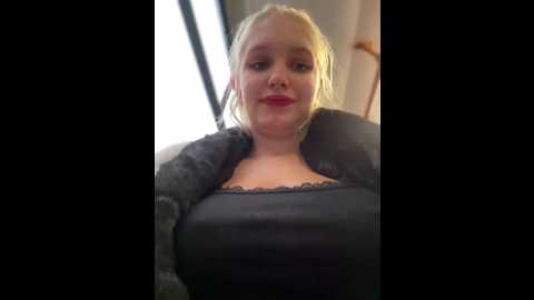 milkyy_wway @ stripchat on 20241206