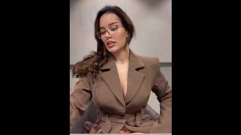 mistressbellenoire @ stripchat on 20241206