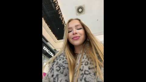 mur_girl @ stripchat on 20241206