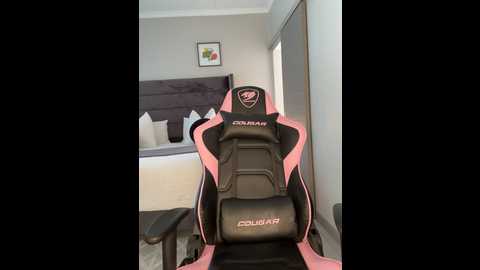 neelo_smith @ stripchat on 20241206