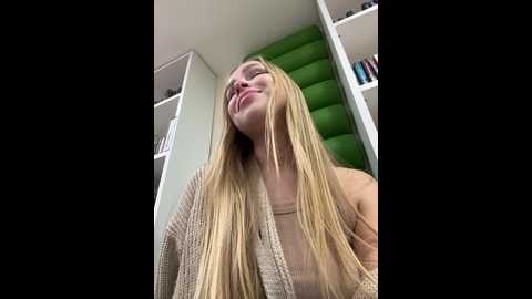 mur_girl @ stripchat on 20241207
