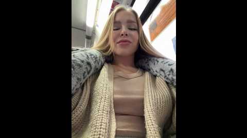 mur_girl @ stripchat on 20241207