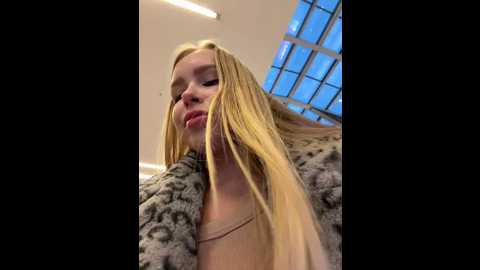 mur_girl @ stripchat on 20241207