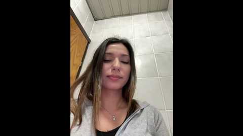 _miaqueen_ @ stripchat on 20241208