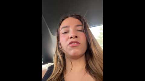 hall_16 @ stripchat on 20241208