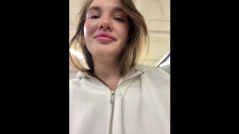 holly_molii @ stripchat on 20241208