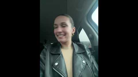 lola_tentatiion @ stripchat on 20241211