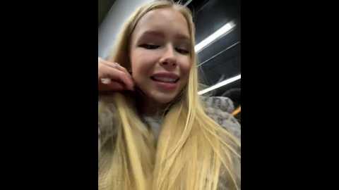 mur_girl @ stripchat on 20241211