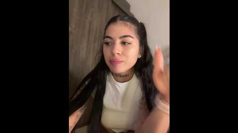 sarasanders_4 @ stripchat on 20241211