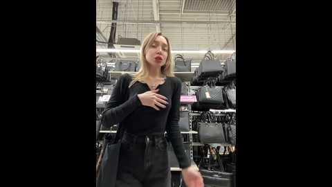 miss_elfie @ stripchat on 20241212