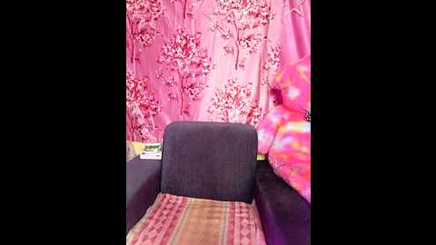 sara_girl2