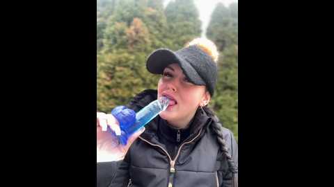 younghotmom_ @ stripchat on 20241213