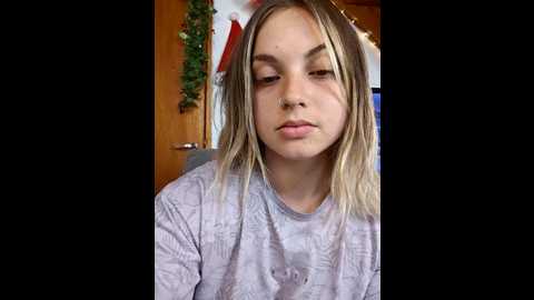 elnonoykeila77 @ stripchat on 20241214