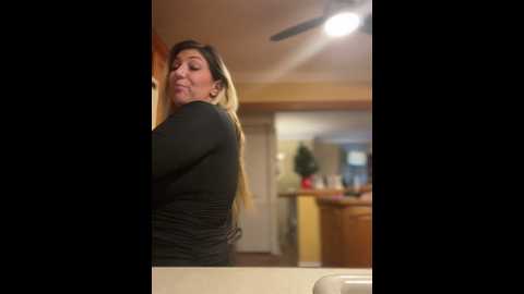 littlemisseeve @ stripchat on 20241214