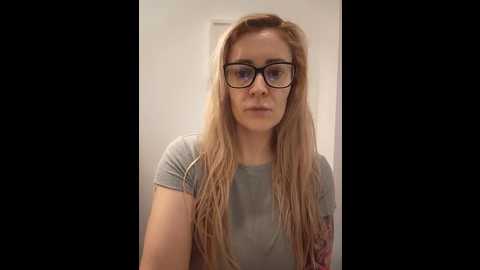 hollytattoo @ stripchat on 20241216