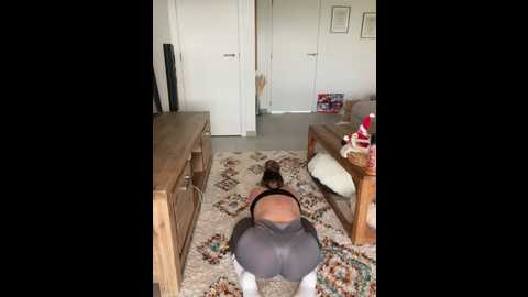 lola_tentatiion @ stripchat on 20241216