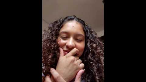 shara_dreams @ stripchat on 20241216