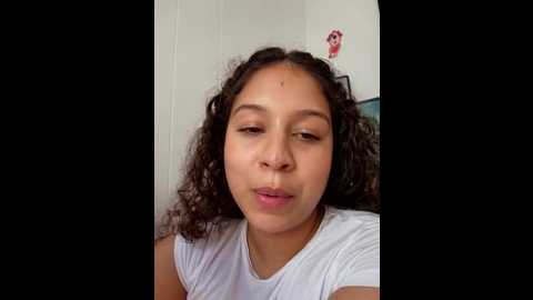 shara_dreams @ stripchat on 20241216