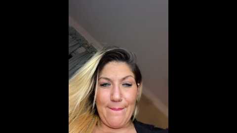 littlemisseeve @ stripchat on 20241218