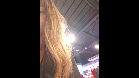 petitefee_lola @ stripchat on 20241218