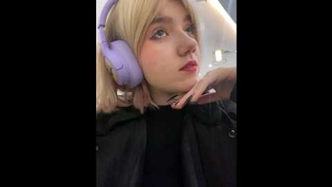 baby__naughty @ stripchat on 20241219