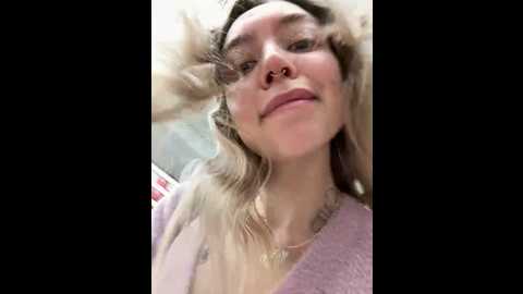 miss_elfie @ stripchat on 20241219