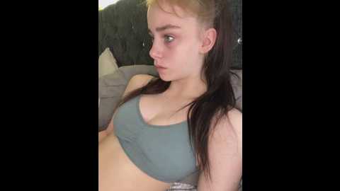 violetxblue @ stripchat on 20250529