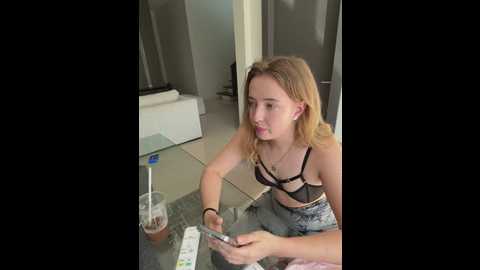 nura_n_sarah @ stripchat on 20250530