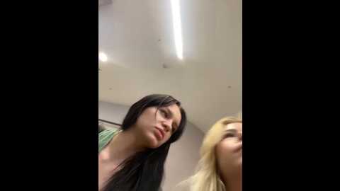 cum_girlss @ stripchat on 20250531