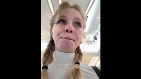 julie_bae @ stripchat on 20250531