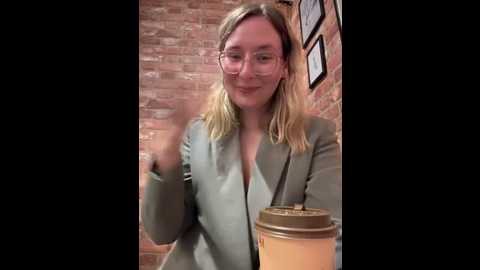 the_snowwhitee @ stripchat on 20250602