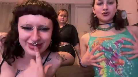 nique_taraxx