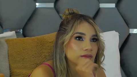 victoriahawks @ stripchat on 20250603