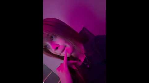 bellasecrett @ stripchat on 20250605