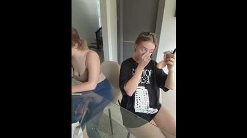 nura_n_sarah @ stripchat on 20250606