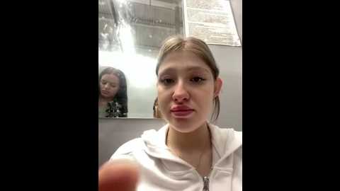littlebitchesss @ stripchat on 20250608