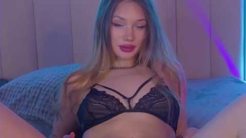 violaflirt @ stripchat on 20250608