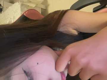 kkkiii889 @ stripchat on 20250609