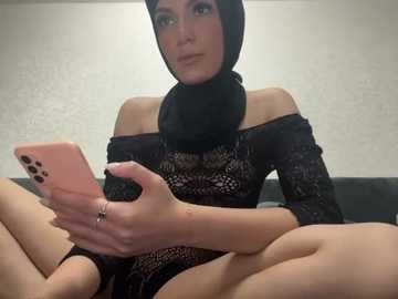 gumusguray @ stripchat on 20250613