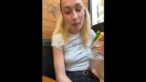 lia__love @ stripchat on 20250613