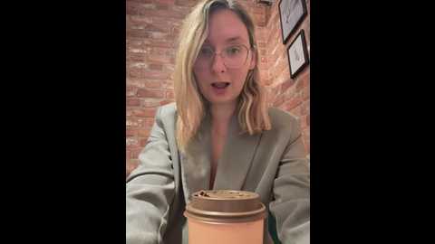 the_snowwhitee @ stripchat on 20250613