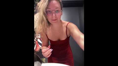 the_snowwhitee @ stripchat on 20250613