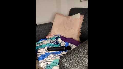 hanaa_18 @ stripchat on 20250614