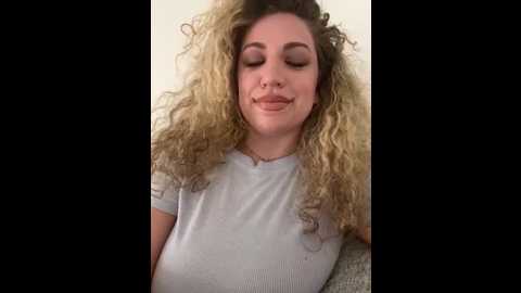 miamellycious @ stripchat on 20250614