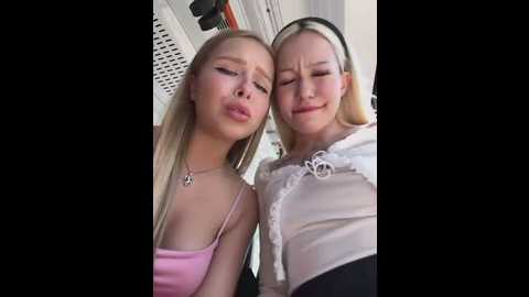 liza_risky @ stripchat on 20250615