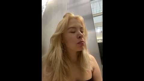 cum_girlss @ stripchat on 20250616