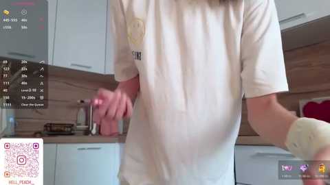 hellpeach @ stripchat on 20250619