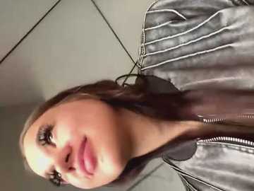 juice_bunny @ stripchat on 20250619