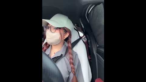 linh_2004 @ stripchat on 20250619